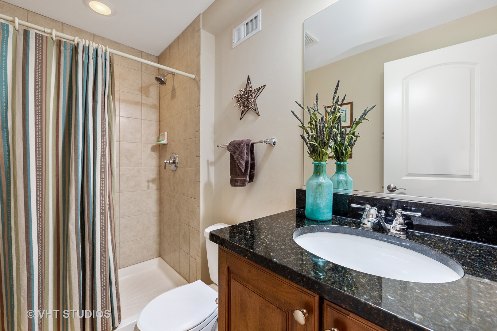 414 Turf Lane Wheaton, IL 60187 - Photo 30 of 35 Gallery Image 30