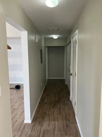 $2,100 | 1589 Southeast Pomeroy Street, Stuart, FL 34997