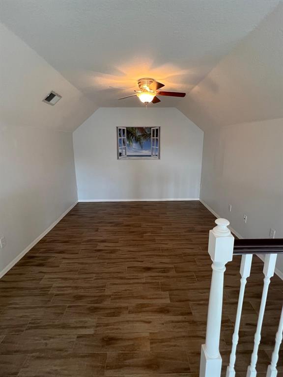 1589 Southeast Pomeroy Street Stuart, FL 34997 - Photo 5 of 27