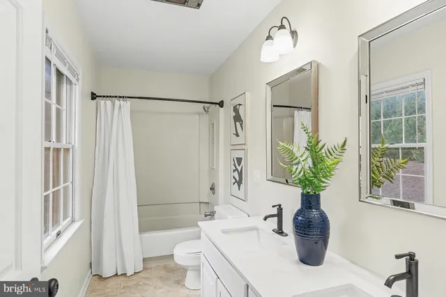 $289,900 | 185 Wyntre Brooke Drive, York, PA 17403