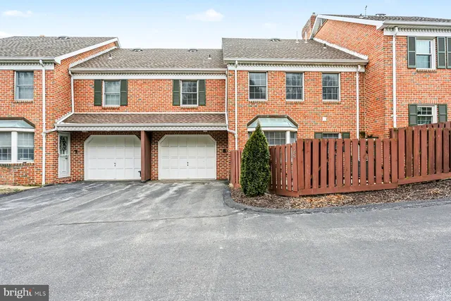 $289,900 | 185 Wyntre Brooke Drive, York, PA 17403