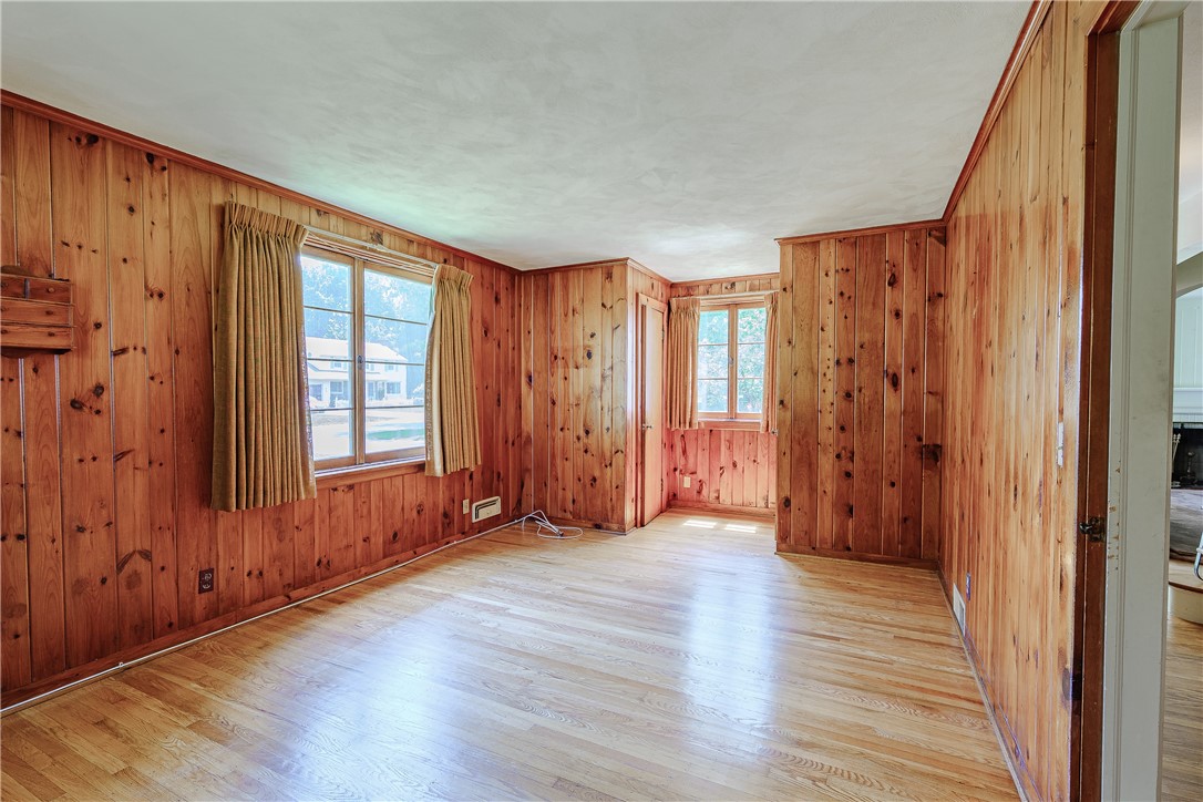 33 Irving Road Rochester, NY 14618 - Photo 22 of 43