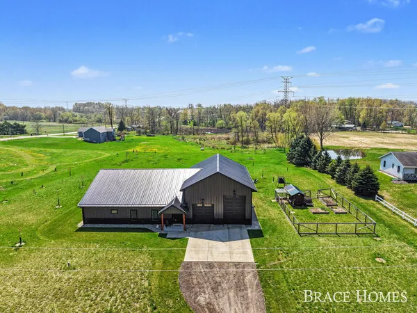 $639,900 | 3414 144th Avenue, Dorr, MI 49323