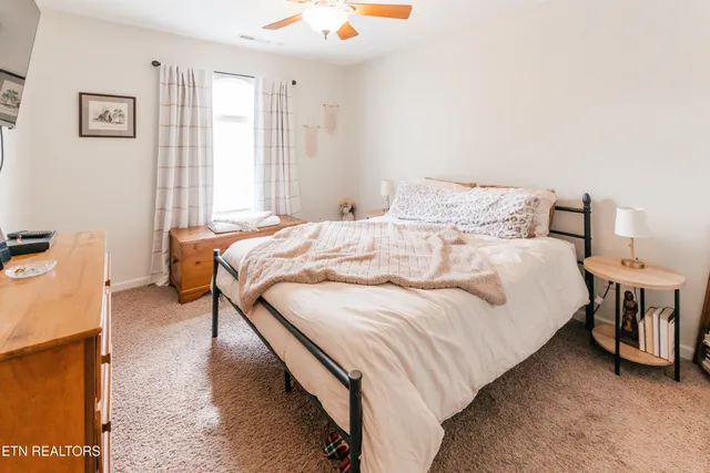 $330,000 | 6938 La Christa Way, Knoxville, TN 37921