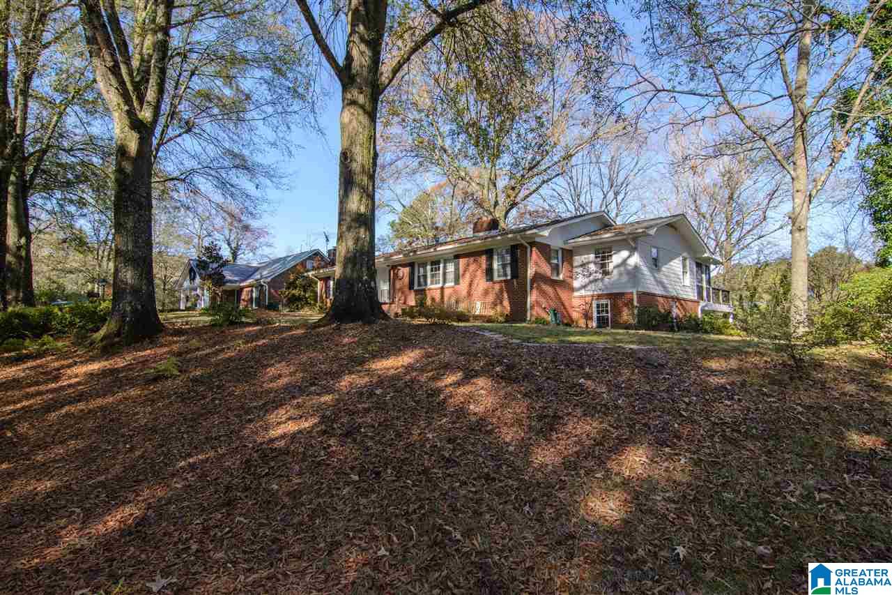 1300 Lloyd Road Sylacauga, AL 35150 - Photo 2 of 50