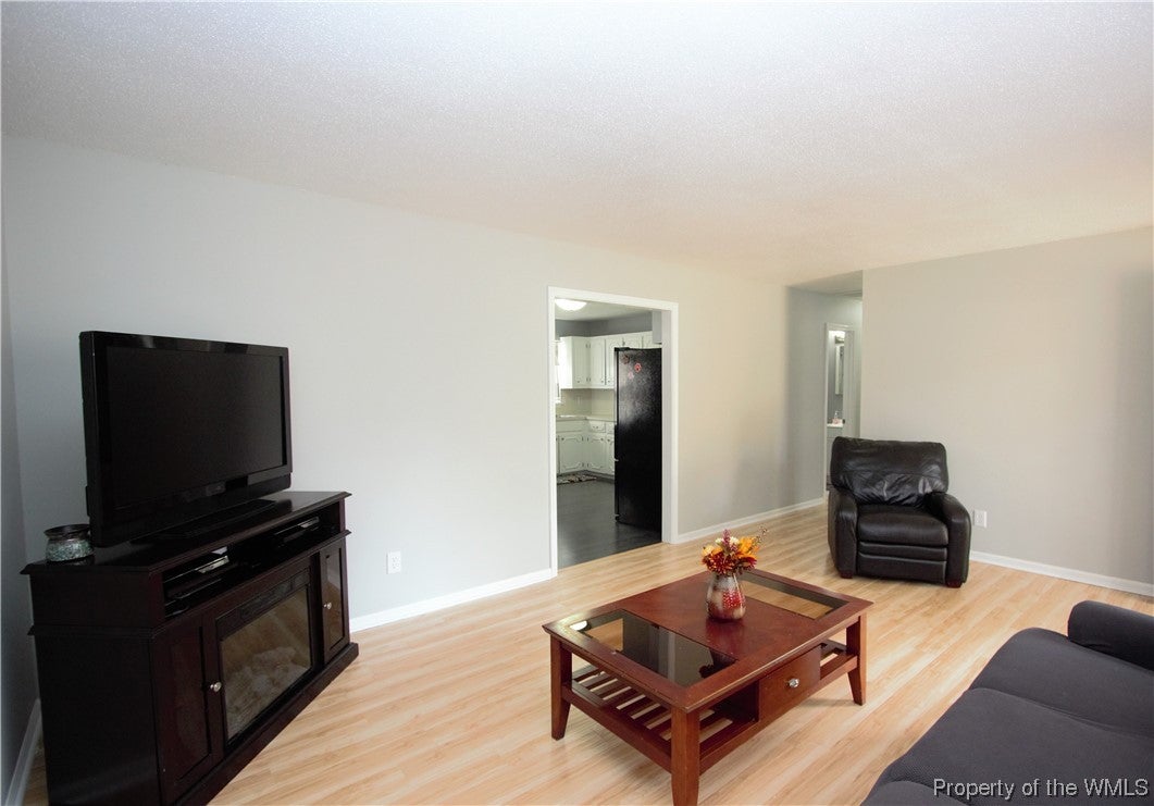 7799 Ark Road Gloucester, VA 23061 - Photo 4 of 34 Gallery Image 4