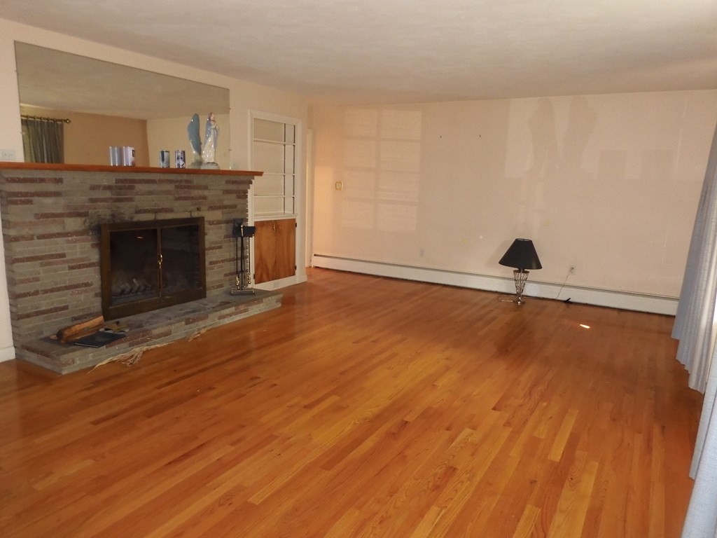 18 Stadium Road Methuen, MA 01844 - Photo 4 of 35 Gallery Image 4