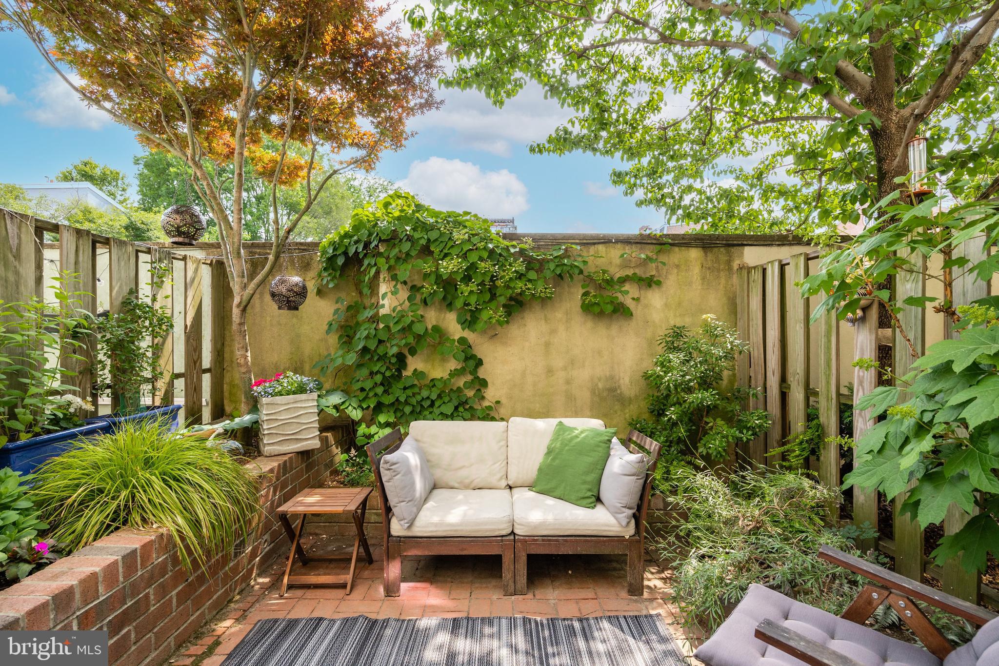 1134 Waverly Street, Unit R3 Philadelphia, PA 19147 - Photo 43 of 55 Private brick patio and garden
