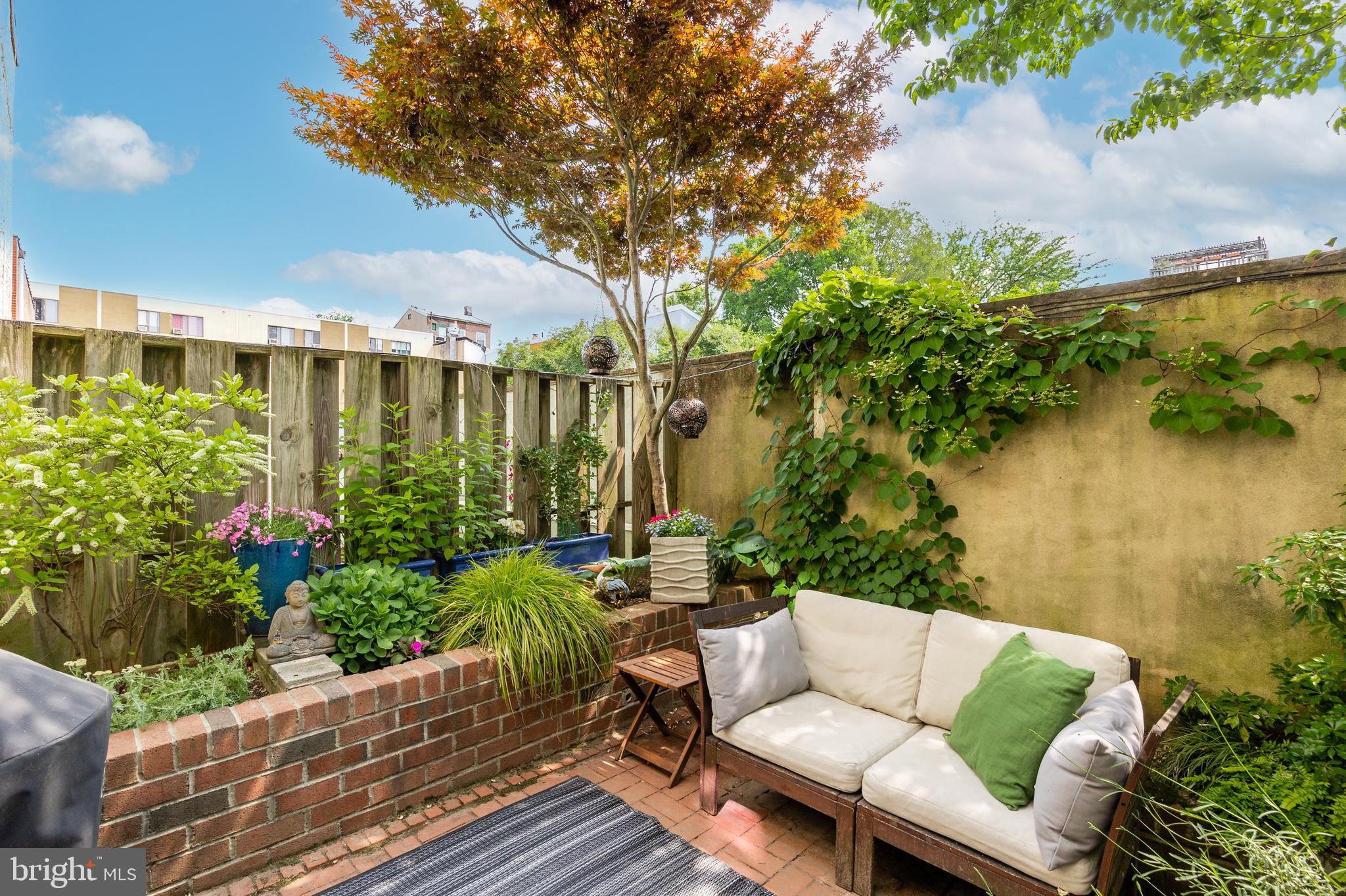 1134 Waverly Street, Unit R3 Philadelphia, PA 19147 - Photo 44 of 55 Private brick patio and garden