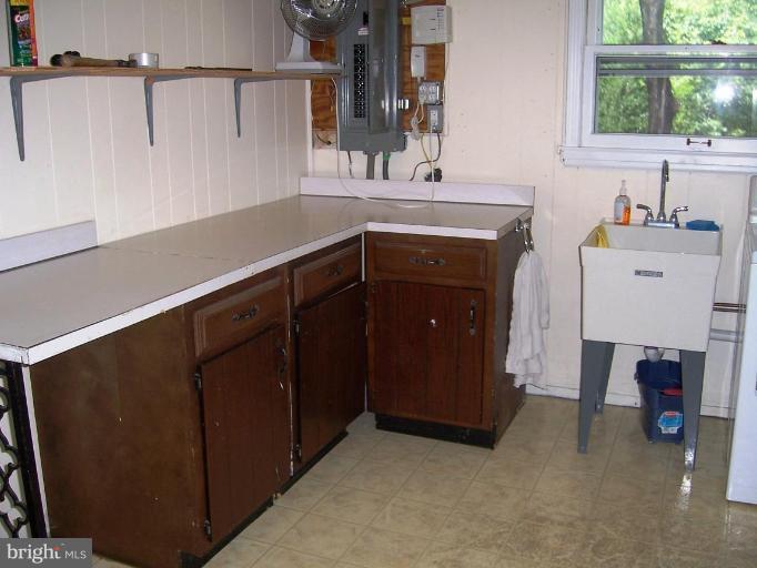 115 Kennedy Road Sterling, VA 20164 - Photo 3 of 27 Laundry Area 2