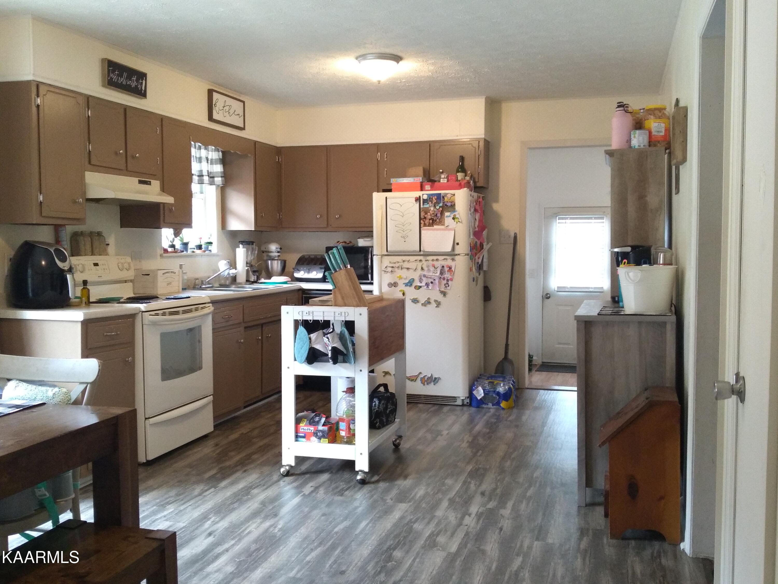 233 Herrell Subdivision Road Jonesville, VA 24263 - Photo 8 of 22 20220316_142232