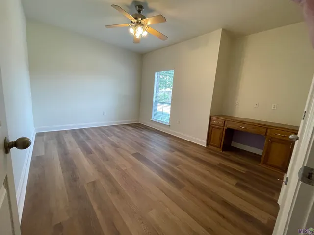 $1,900 | 4573 Charleston Villa Drive, Baton Rouge, LA 70817