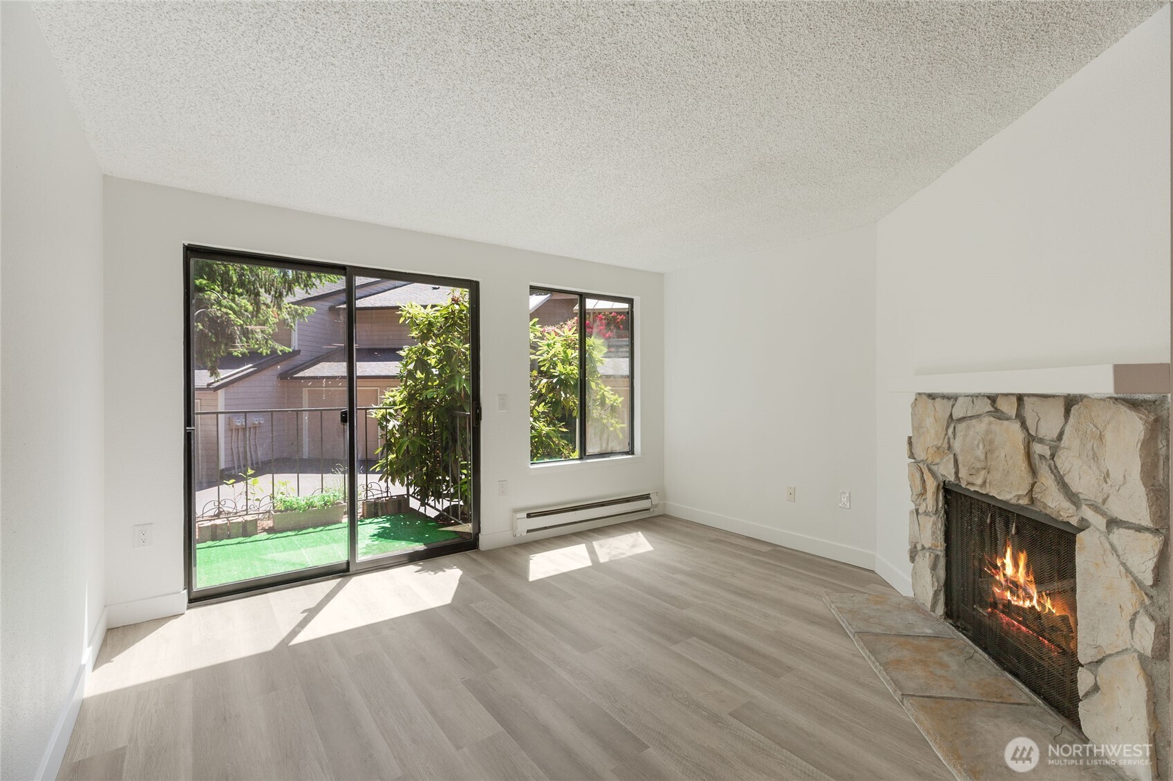 1555 Union Avenue Northeast, Unit 33 Renton, WA 98059 - Photo 5 of 26