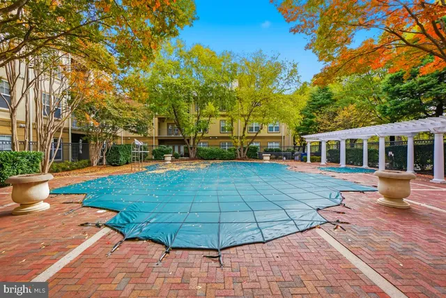 $2,200 | 11800 Old Georgetown Road, Unit 1323, North Bethesda, MD 20852