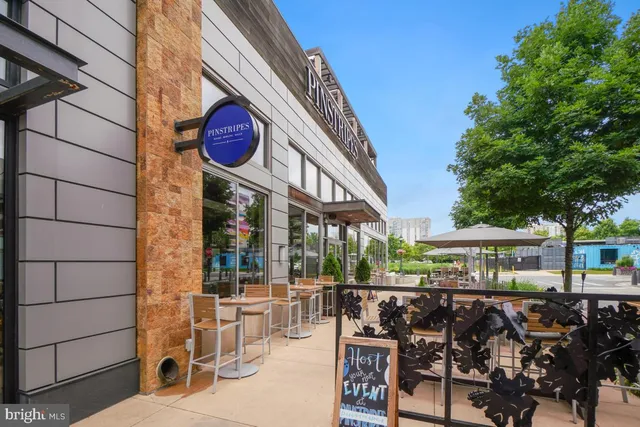 $2,200 | 11800 Old Georgetown Road, Unit 1323, North Bethesda, MD 20852