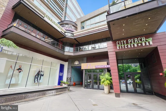 $2,200 | 11800 Old Georgetown Road, Unit 1323, North Bethesda, MD 20852