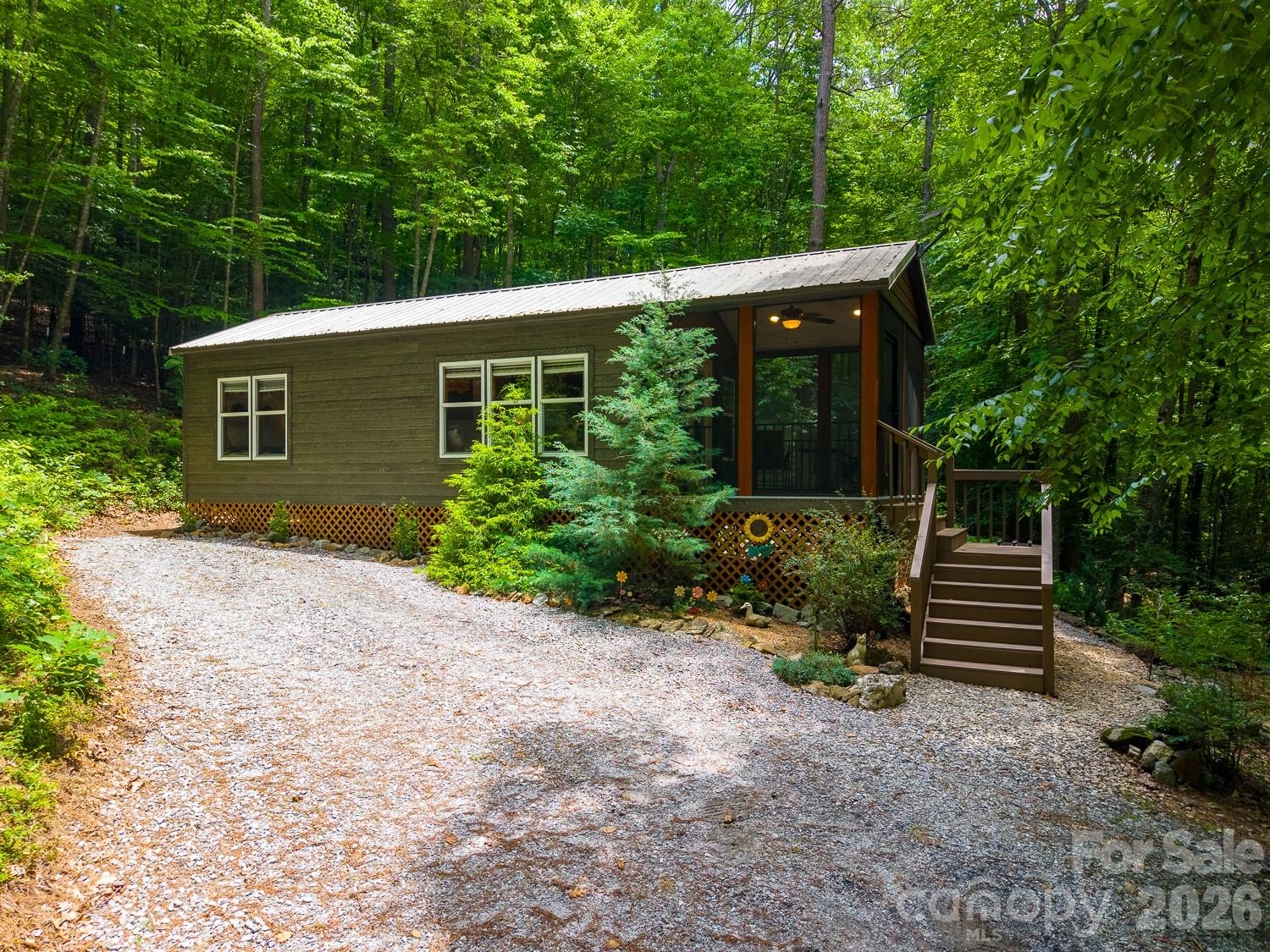 243 Jonquil Wds Road Franklin, NC 28734 - Photo 23 of 48
