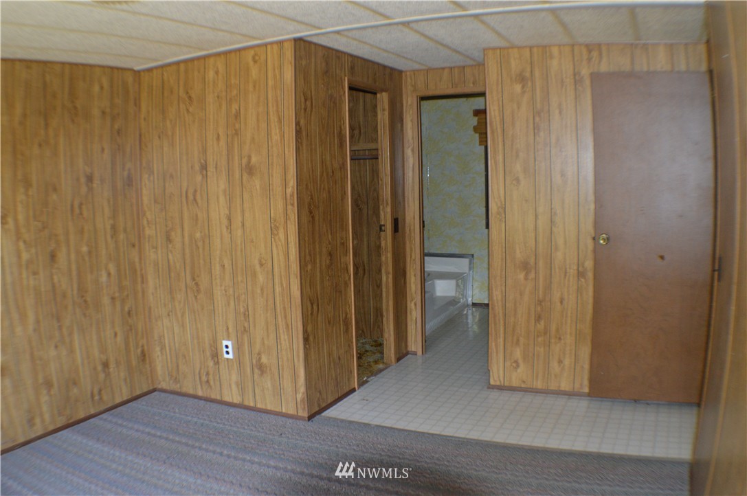 15375 Snee Oosh Road La Conner, WA 98257 - Photo 9 of 18 Gallery Image 9