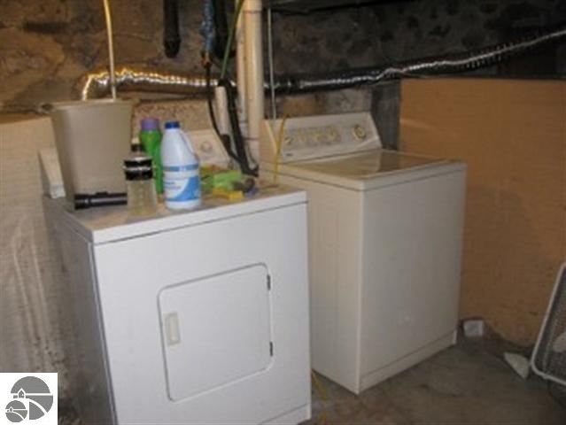 5330 Wyman Road Blanchard, MI 49310 - Photo 8 of 13 1779492-7.JPG