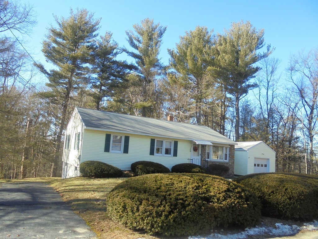30 Crest Road Monson, MA 01057 - Photo 3 of 30