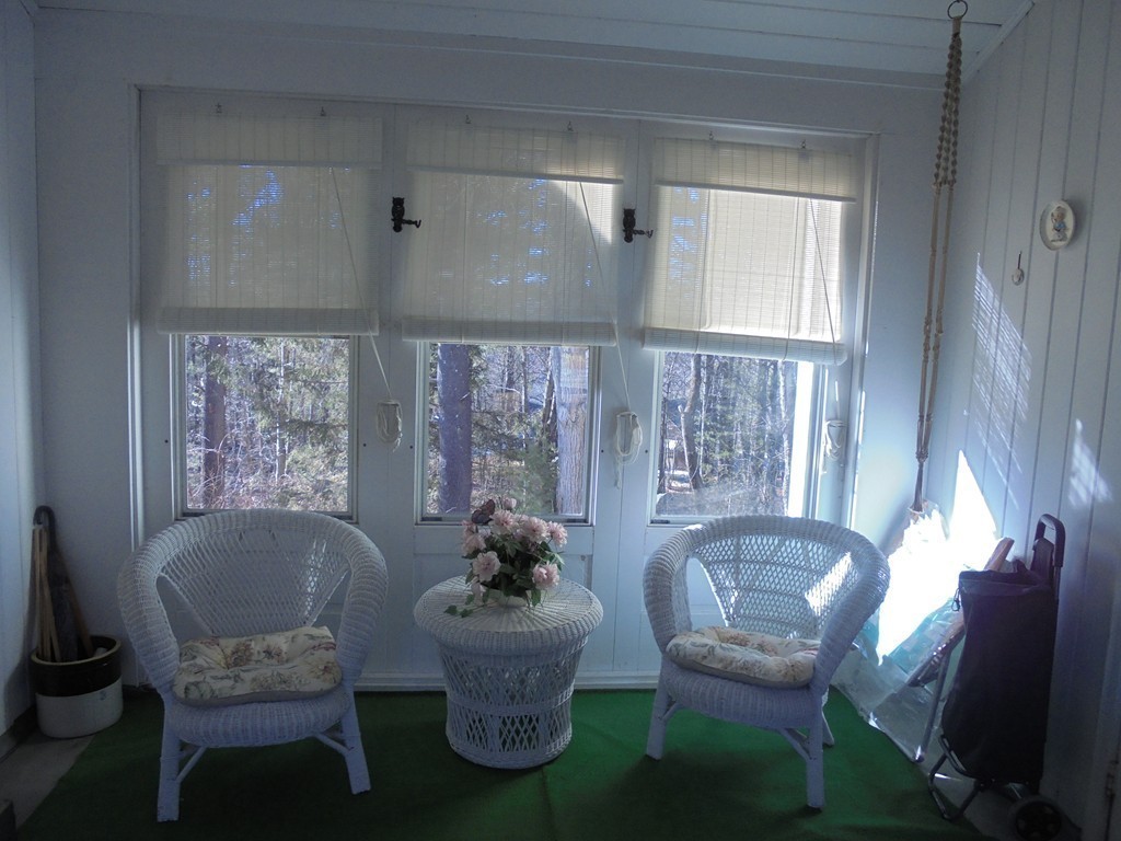 30 Crest Road Monson, MA 01057 - Photo 4 of 30