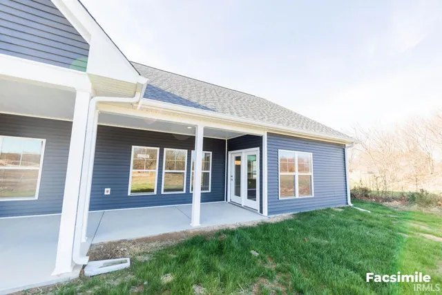 $332,000 | 7902 South Westmead Drive, Newberry, IN 47449