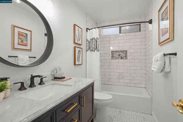 $599,000 | 2 Donegal Way, Martinez, CA 94553