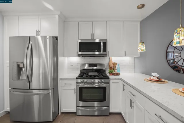 $599,000 | 2 Donegal Way, Martinez, CA 94553