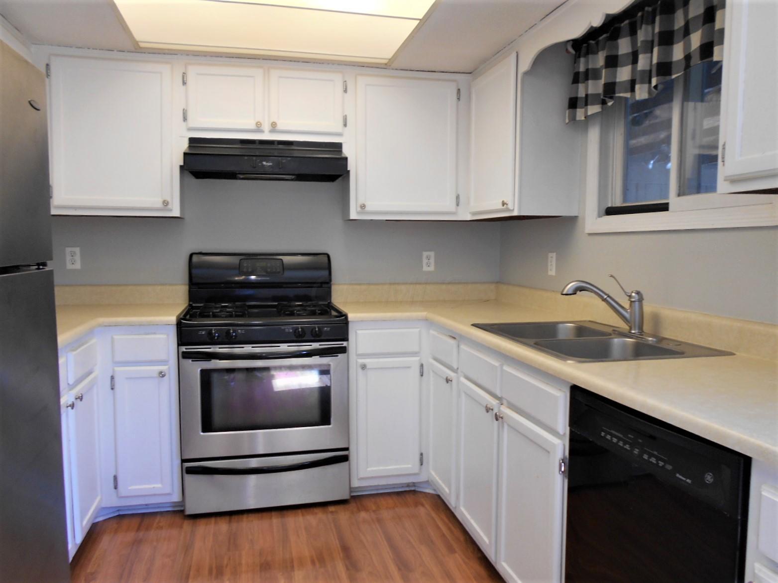 5249 Ruthton Road, Unit 64 Columbus, OH 43220 - Photo 11 of 28 Gallery Image 11