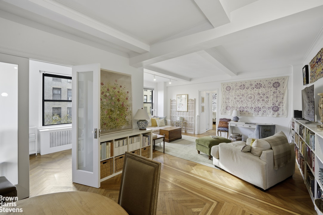 124 West 93rd Street, Unit 5C Manhattan, NY 10025 - Photo 2 of 9