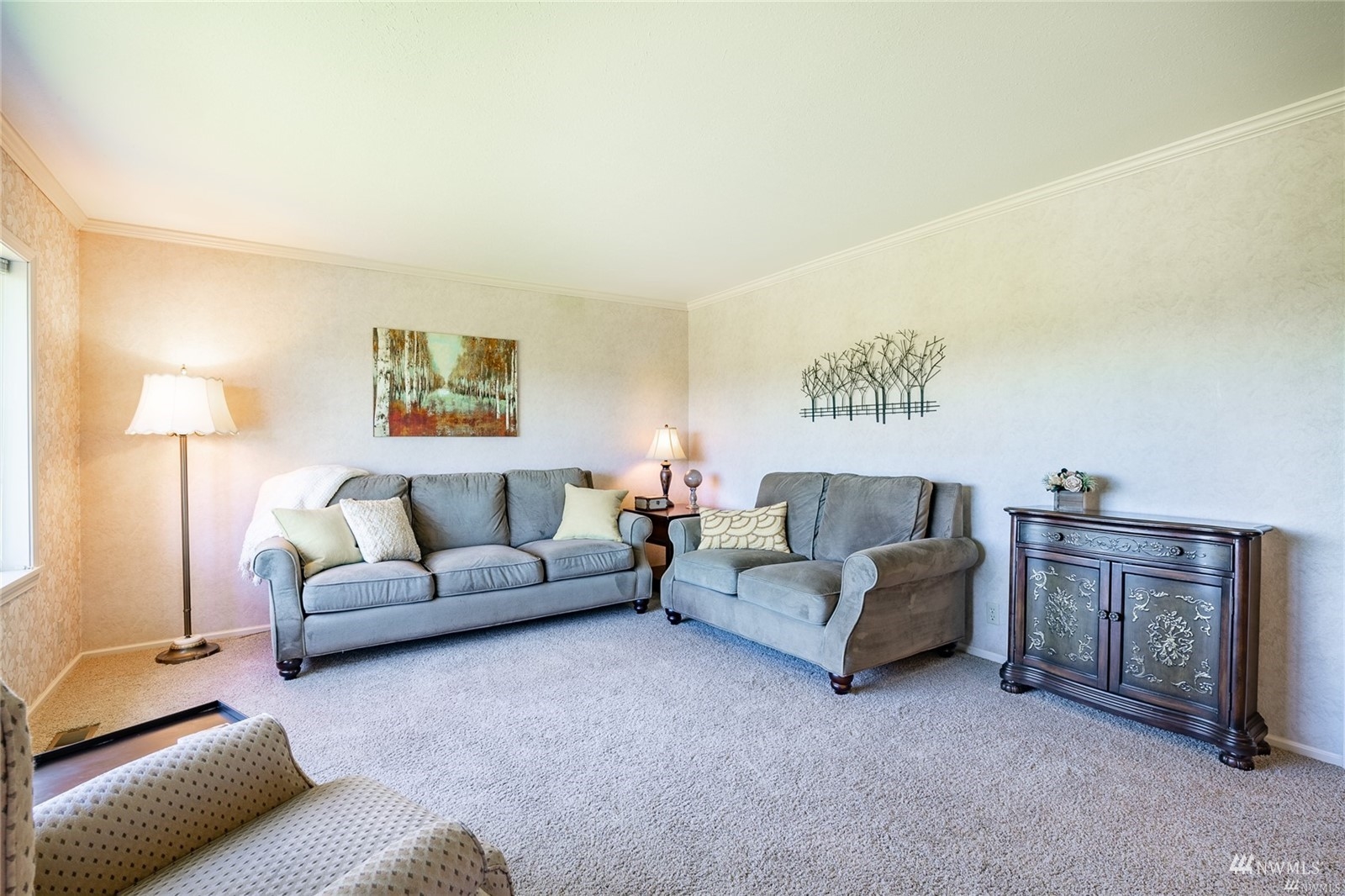 356 East Pole Road Lynden, WA 98264 - Photo 14 of 40 a living room with furniture and a lamp