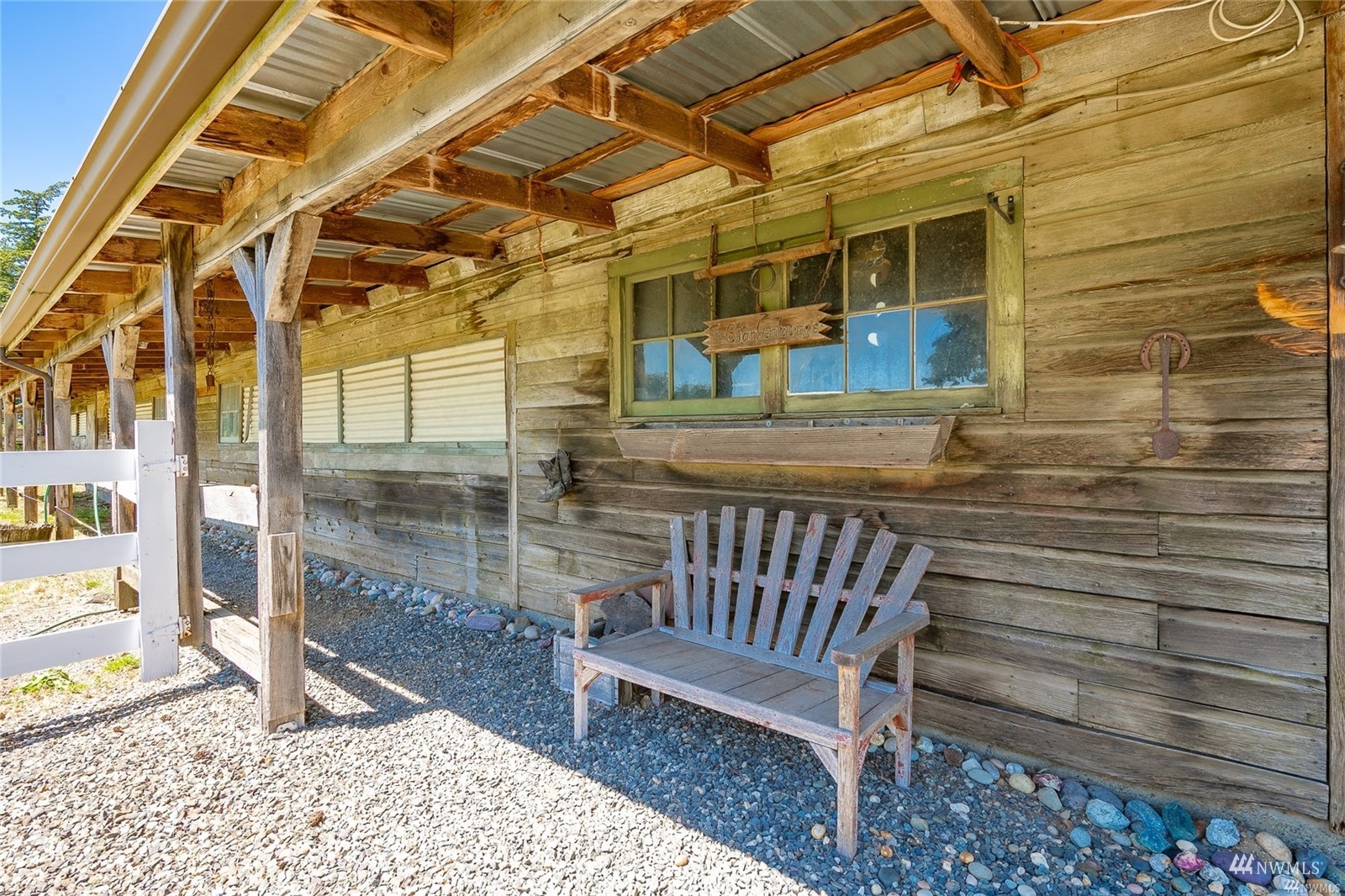 356 East Pole Road Lynden, WA 98264 - Photo 33 of 40 a view of a chair and table in the patio