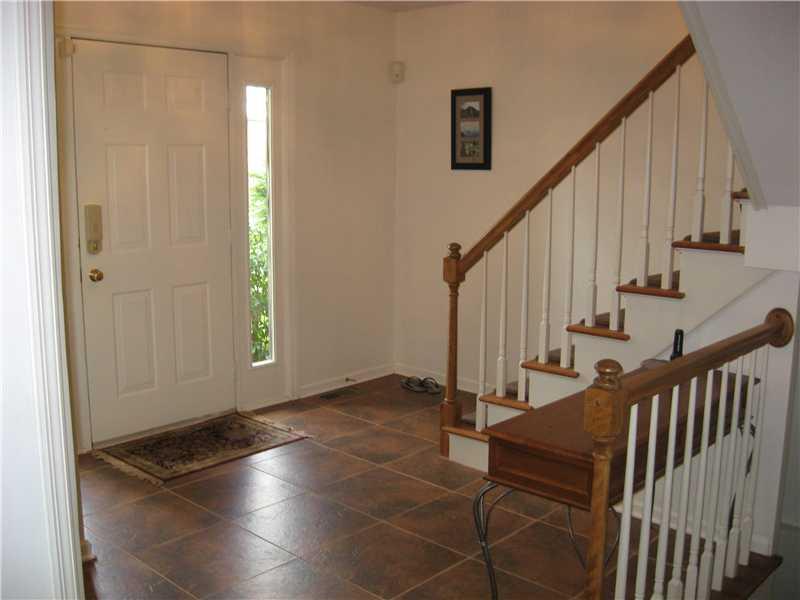 172 Shadow Ridge Drive Pittsburgh, PA 15238 - Photo 2 of 21 Entry/Foyer. NEW TILE IN FOYER