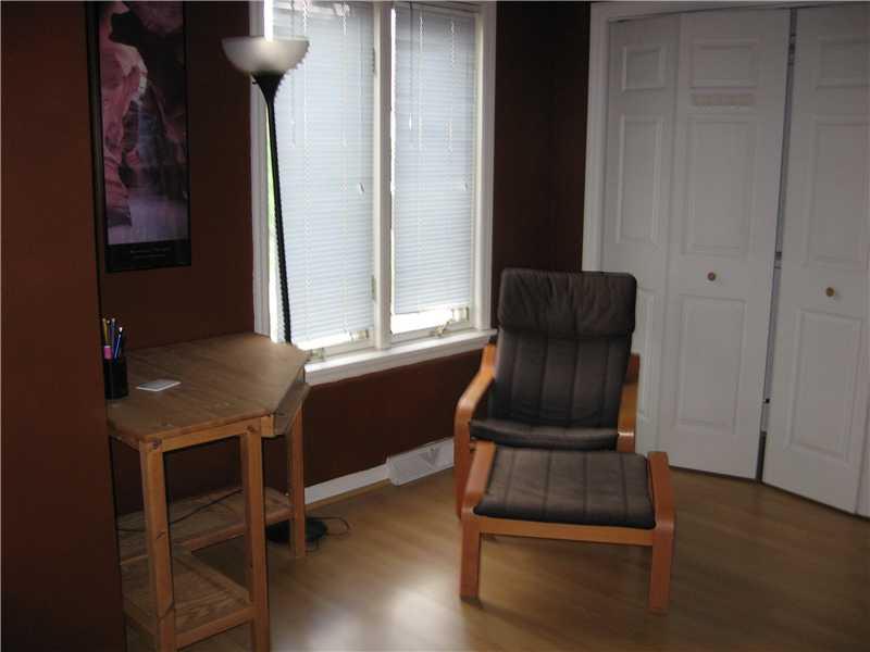 172 Shadow Ridge Drive Pittsburgh, PA 15238 - Photo 14 of 21 Bedroom. SITTING AREA OF SECOND BEDROOM