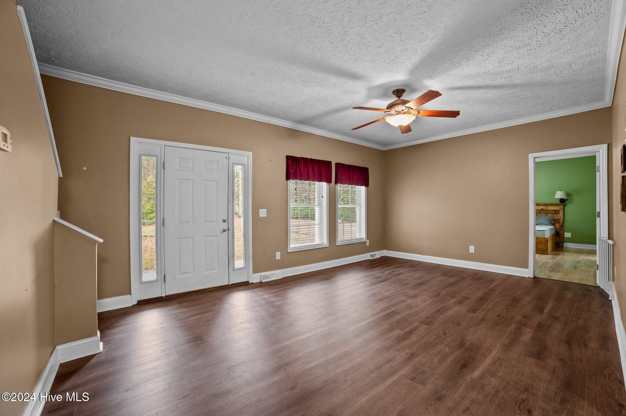5749 Marvin Taylor Road Ayden, NC 28513 - Photo 4 of 52 living room