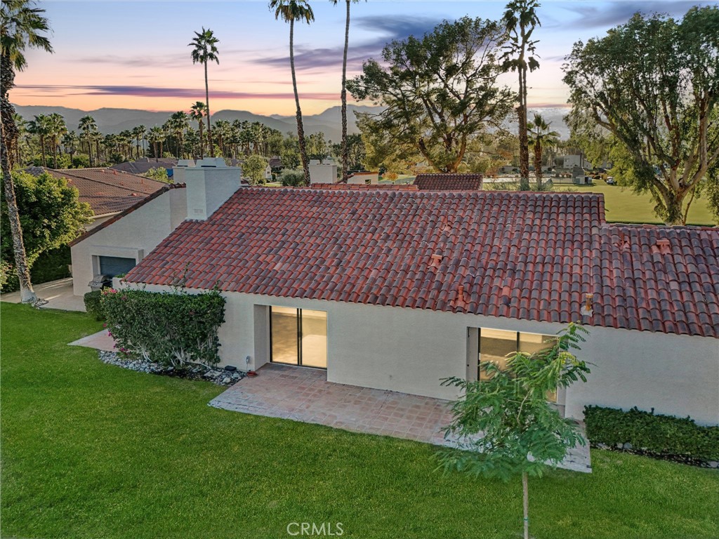 380 Wimbledon Drive Rancho Mirage, CA 92270 - Photo 4 of 41 a view of a back yard