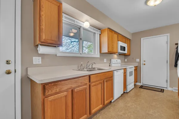 $325,000 | 1114 North Maple Road, Ann Arbor, MI 48103