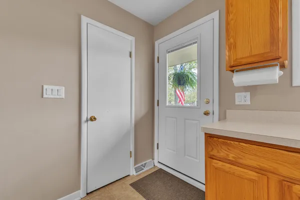 $325,000 | 1114 North Maple Road, Ann Arbor, MI 48103