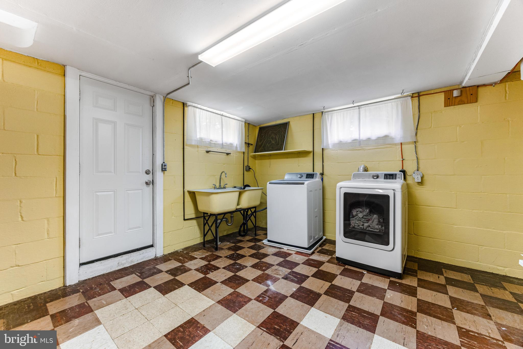 1417 Glendale Road Baltimore, MD 21239 - Photo 35 of 45