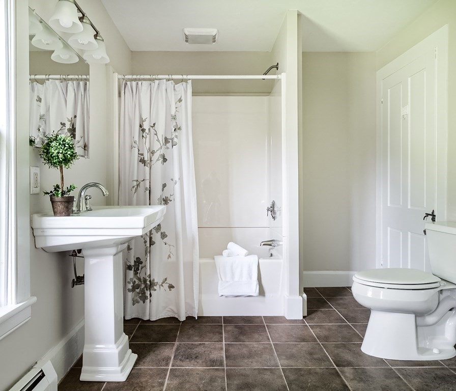 210 Main Street Rutland, MA 01543 - Photo 18 of 34
