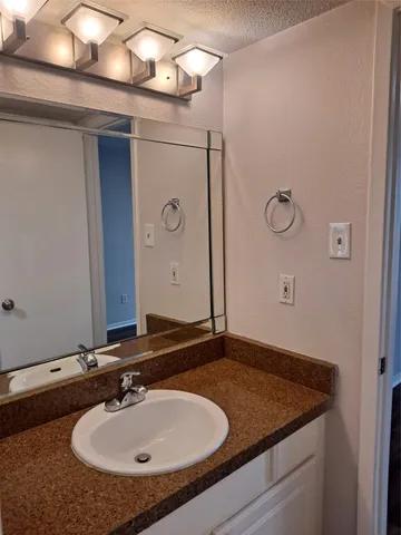 $179,900 | 2018 West Rundberg Lane, Unit 9B, Austin, TX 78758