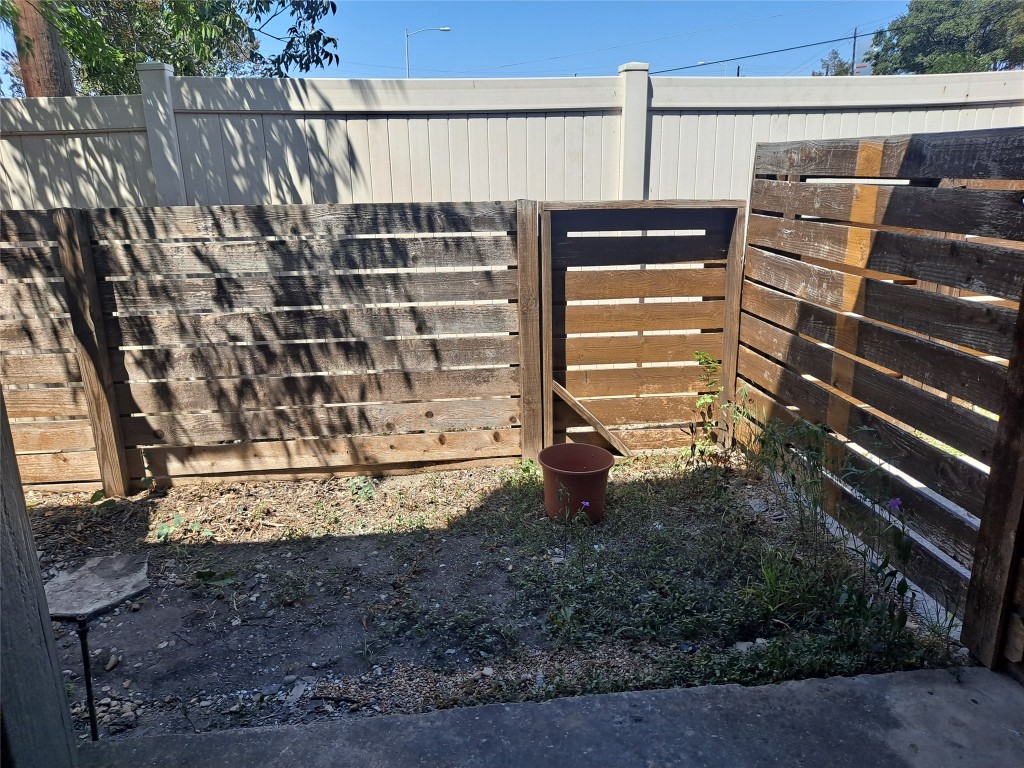 2018 West Rundberg Lane, Unit 9B Austin, TX 78758 - Photo 20 of 23 View of gate