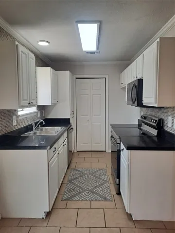 $179,900 | 2018 West Rundberg Lane, Unit 9B, Austin, TX 78758