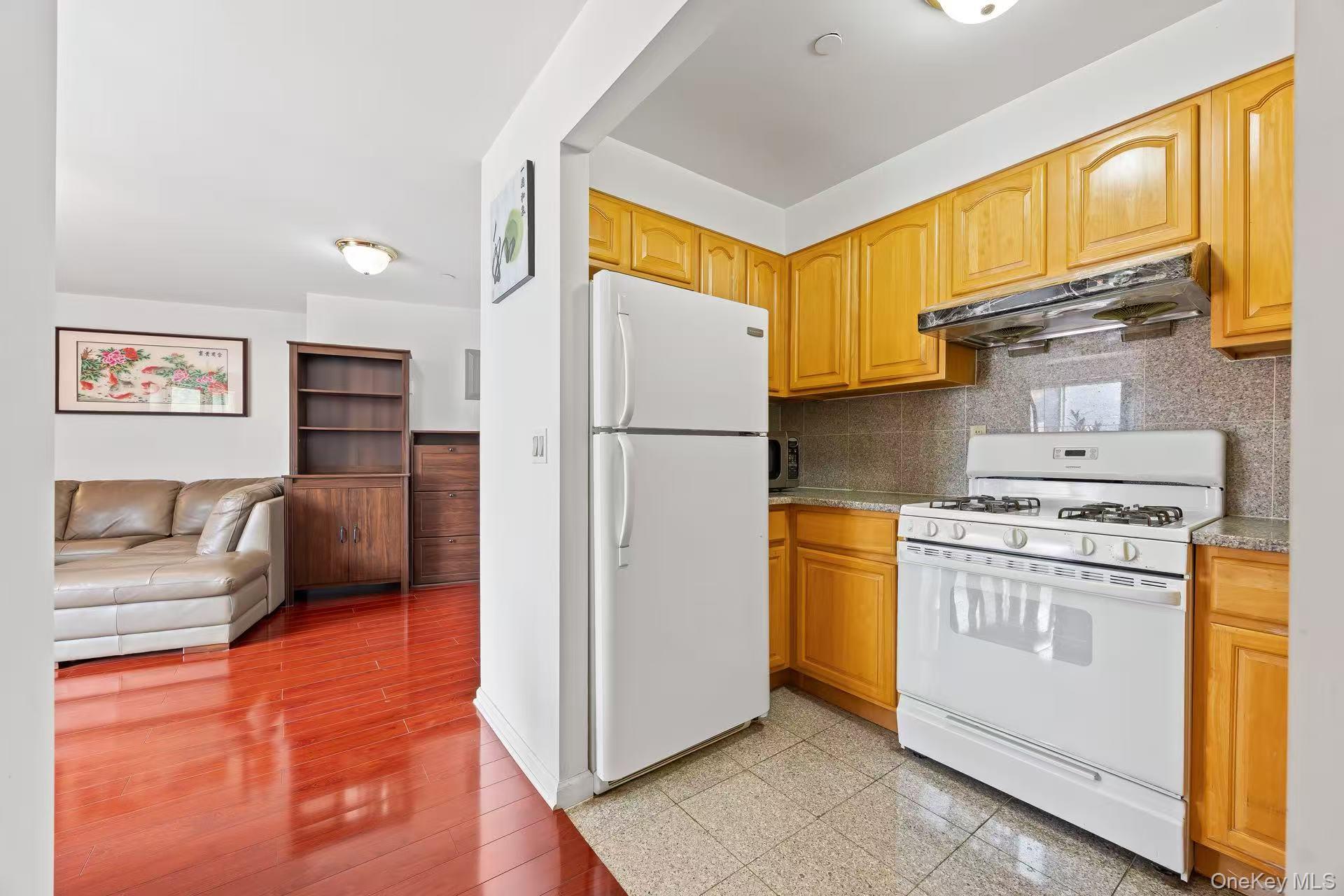 137-08 31st Road, Unit 6D Queens, NY 11354 - Photo 10 of 21