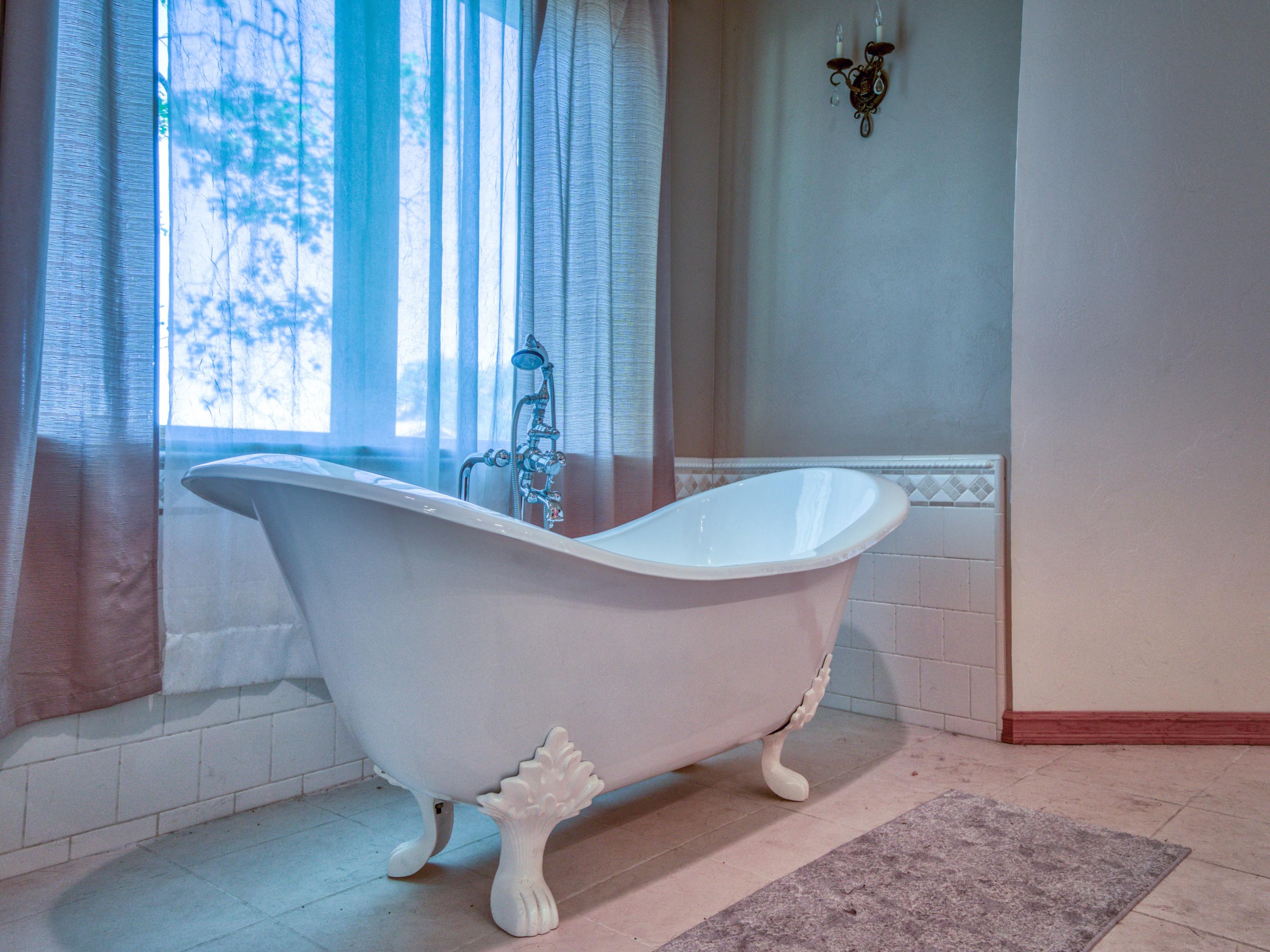 17777 North Applegate Road Grants Pass, OR 97527 - Photo 21 of 104 Master Bath 5