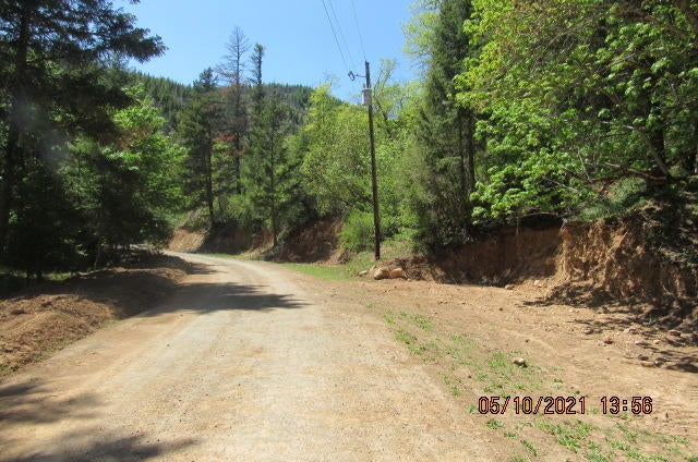 Flat Creek Rd Trail Trail, OR 97541 - Photo 11 of 16 IMG_0010