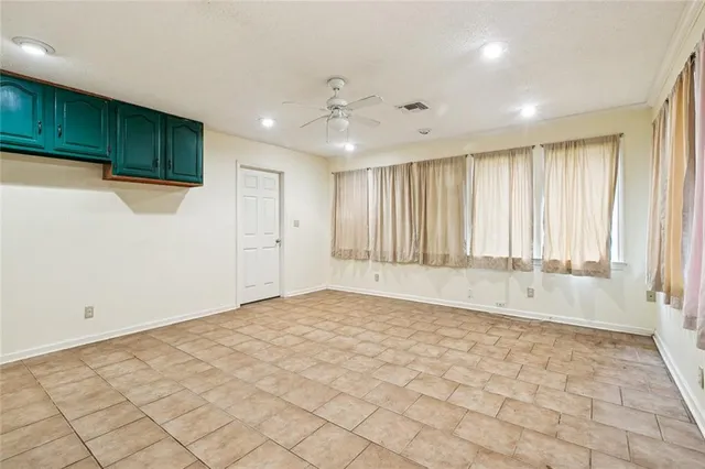 $350,000 | 5705 West Esplanade Avenue, Metairie, LA 70003