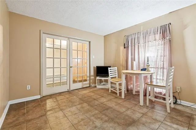 $350,000 | 5705 West Esplanade Avenue, Metairie, LA 70003