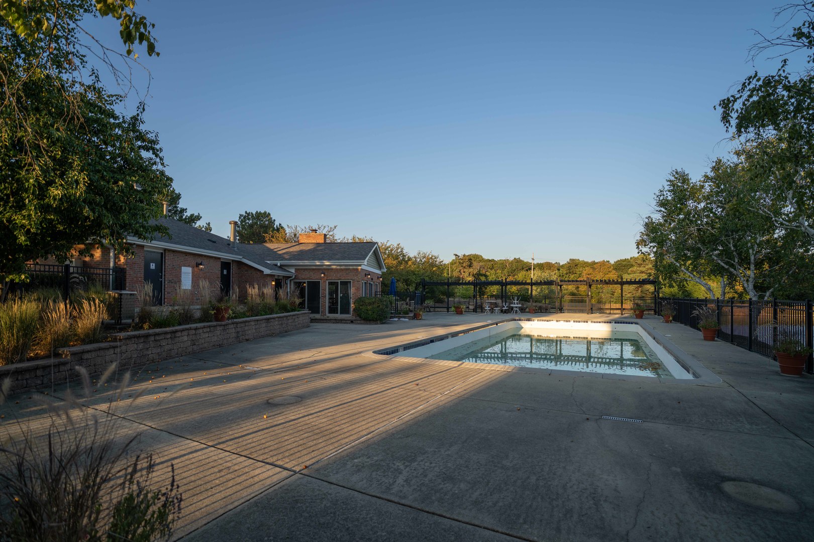 1324 McDowell Road, Unit 203 Naperville, IL 60563 - Photo 19 of 19 a view of a tennis court