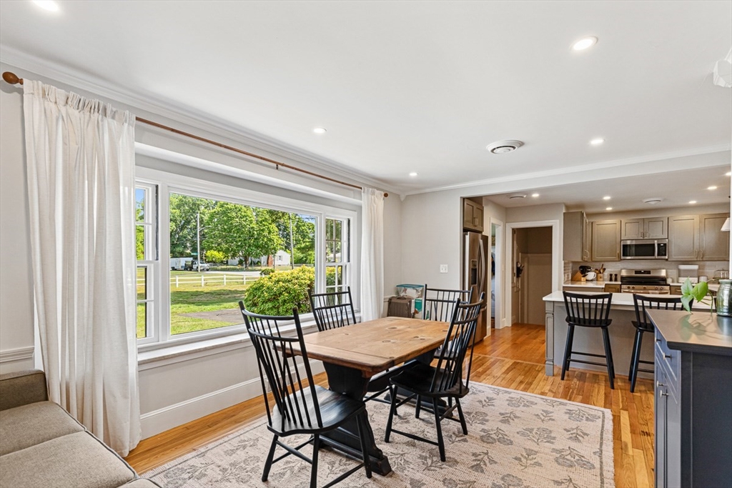 355 Pearse Road Swansea, MA 02777 - Photo 11 of 42 Gallery Image 11